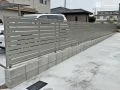視線をゆるやかに遮る、スマートな境界フェンス