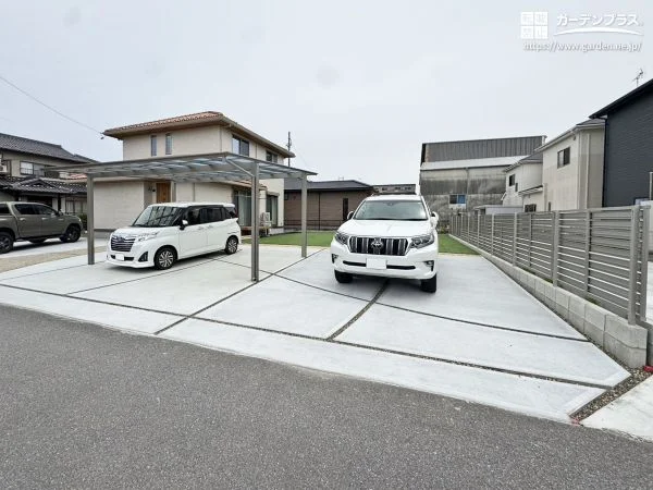 ナチュラルな住まいに寄り添う、やわらかく洗練された新築外構