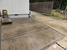 駐車スペースにピンコロ石を施工しアクセントをプラス[施工後]