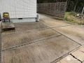 駐車スペースにピンコロ石を施工しアクセントをプラス
