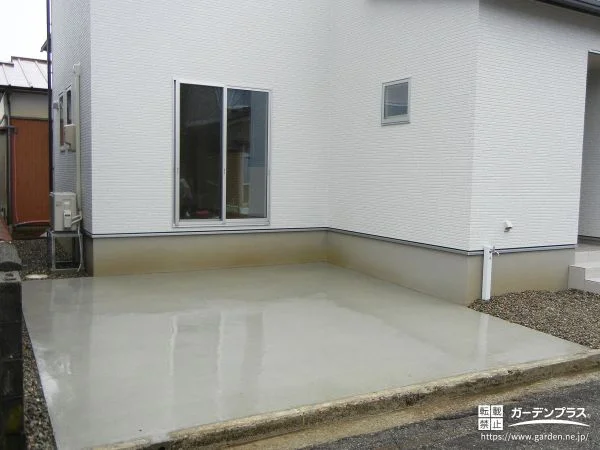 雑草が生えにくく永く綺麗にお使いいただける駐車スペース工事