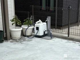 2口タイプの立水栓を設置しホースの常時接続を可能に[施工後]