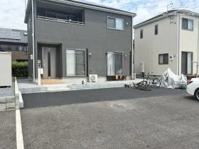 駐車スペースをの増設と雑草対策のリフォーム工事