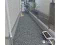 雑草対策をした犬走り