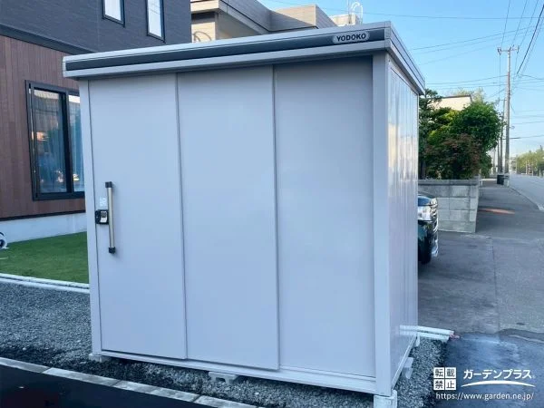 防災用品等を収納する物置