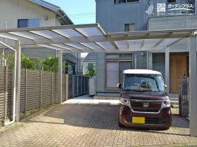 敷地の形状に合わせたカーポート[施工後]