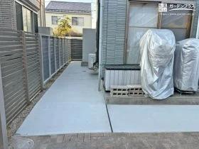 普段の用途に合わせて舗装を工夫した犬走り[施工後]