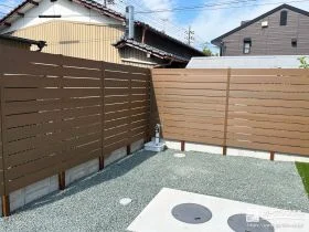 プライバシー確保と安全面に配慮したフェンスとミラーの設置工事