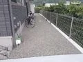 建物まわりの防草・防犯対策