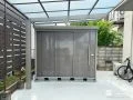 優しいブラウンカラーがお庭に馴染む物置