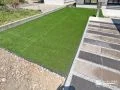 手間なく緑を楽しむ人工芝のお庭