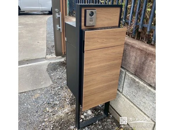 ナチュラルモダンな機能門柱