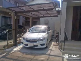 スマートに収まるカーポート付き駐車スペース[施工後]