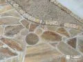 界にひとつしかないオリジナルの乱形石張りアプローチ