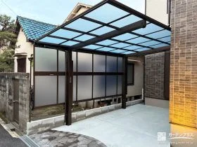 熱線遮断屋根とサイドパネルで快適性を高めたカーポート設置工事