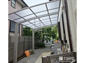カーポートとサイクルポートをテラス屋根として活用した工事