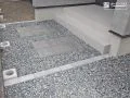 砂利敷きでも歩きやすい安心アプローチ