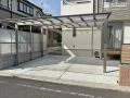 雨の日も安心！快適に使える2台分カーポート付き駐車スペース