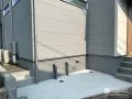 お車の出し入れをしやすい平らな駐車スペース