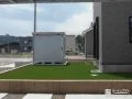 緑鮮やかでローメンテナンスな人工芝敷きのお庭