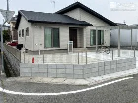 敷地内をショートカットを防ぐ境界[施工後]