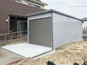大切な車を守り、多目的に使える工夫が詰まった快適ガレージ工事