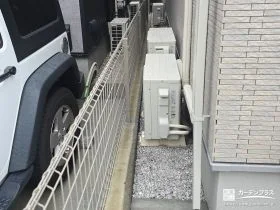 圧迫感を与えないメッシュフェンスで境界を明確化[施工後]