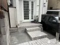 門扉を撤去し玄関前をすっきり整えた土間コンクリート打設工事