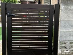 横スリット入りの門扉[施工後]