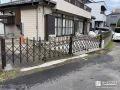 既存の塀を撤去して設けた伸縮門扉付きで便利な駐車スペース工事