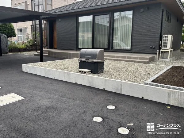 L字ブロックで仕上げる手早く丈夫な庭