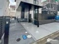 黒が映えるモノトーンでスタイリッシュな新築外構