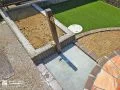 庭になじむブラウンカラーの立水栓