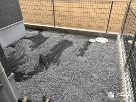 犬走りの雑草対策[施工後]