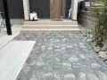 グラデーションの効いたナチュラルで気品あるアプローチデザイン