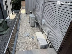 明るく清潔感のある犬走り[施工後]