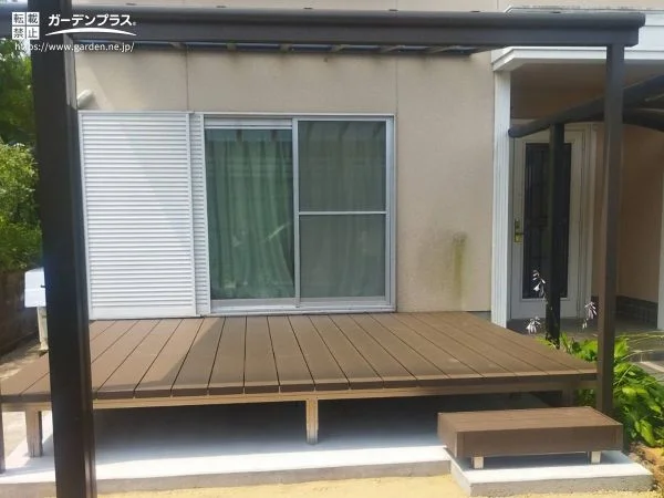 ウッドデッキとテラス屋根を新設して快適なお庭リフォーム工事