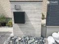 杉板調タイルが映えるナチュラルモダンな門まわり