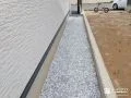 雑草対策を施した犬走り
