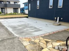 駐車スペースを兼ねたお庭に土間コンクリートを打設した工事