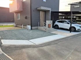 ライフスタイルが変わっても安心のナチュラルモダン新築外構