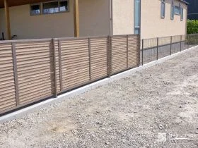プライバシーと開放感をバランスよく備えたフェンスの設置工事
