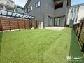 人工芝と木調フェンスで心地よいプライベートガーデン