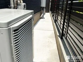 雑草対策を万全にした犬走り[施工後]