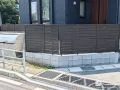 道路側と内側で仕上げを分けて快適に仕上げた犬走りの整備工事