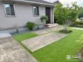 植栽とも自然になじむ柔らかな緑の人工芝