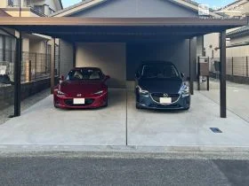 強風にも安心！重厚感と調和を両立したカーポート[施工後]