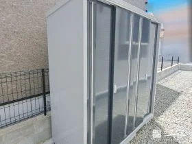 お庭にしっかり収納力を確保する物置[施工後]