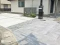 タイルと乱形石で魅せる高級感あふれる新築外構