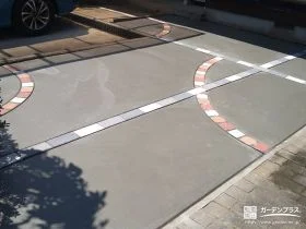 曲線デザインのインターロッキング目地がアクセントとなった工事
